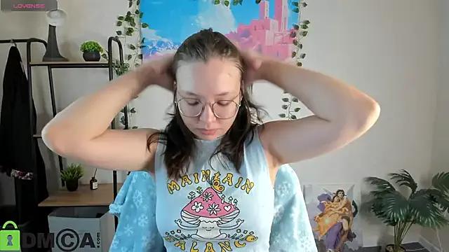 Nuura_Moore from StripChat