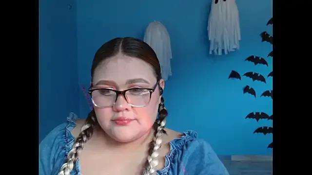 Nyaa_samantha from StripChat is Freechat