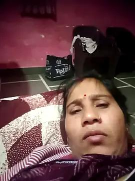 OliveGreen22 from StripChat is Freechat