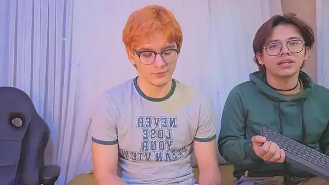 oliver_big19 from StripChat is Freechat