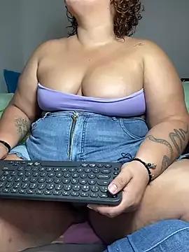 orianna_submissive24 from StripChat is Freechat