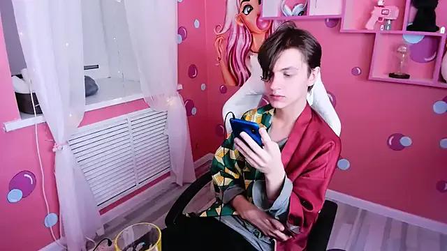 OttoWilliams from StripChat is Freechat