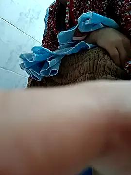 PaulinaLondra2 from StripChat is Freechat