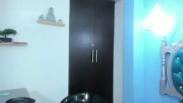 Pearl_ts from StripChat is Freechat