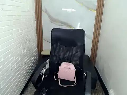 Penelopee_Rouse from StripChat is Freechat