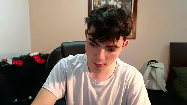 petitegigant33 from StripChat is Freechat