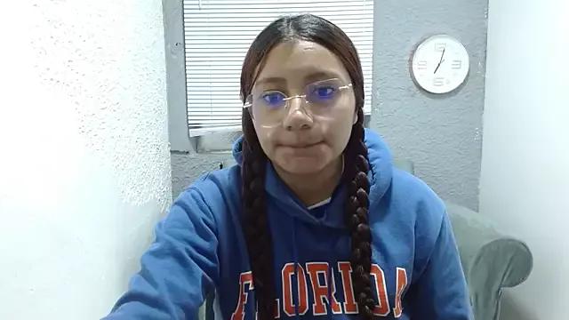 Pixiefuckass from StripChat