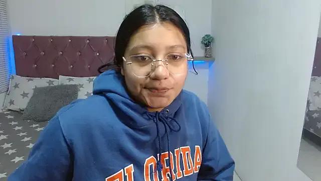 Pixiefuckass from StripChat