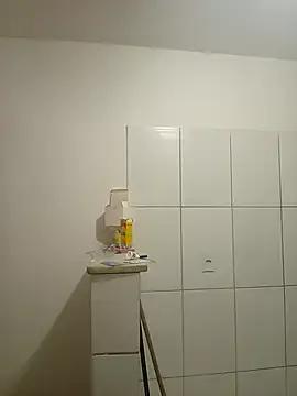 Prettahsantos29 from StripChat is Freechat