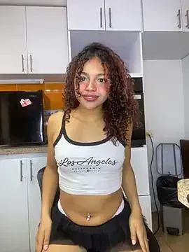 PrettyLia from StripChat is Freechat