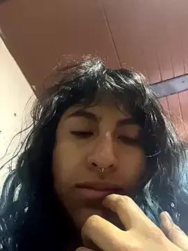 puepleholly from StripChat