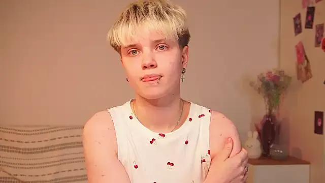 puffimini from StripChat is Freechat