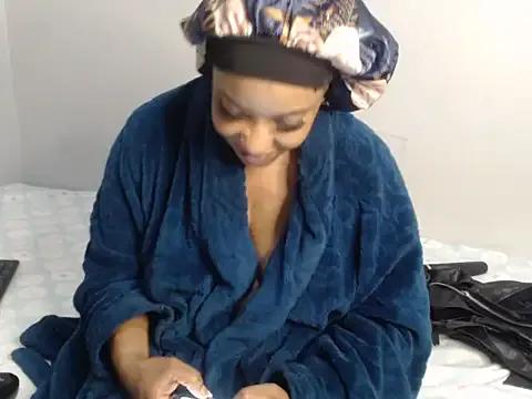 PurpleiceXX from StripChat is Freechat