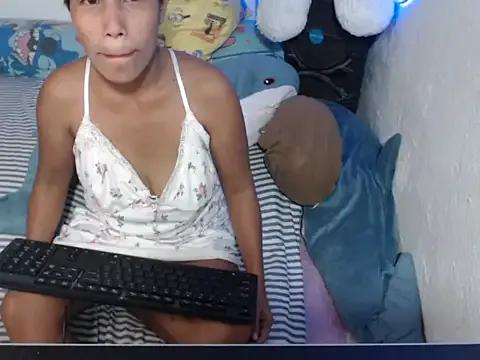 PUSOMOMMY_PALANGGA from StripChat is Freechat