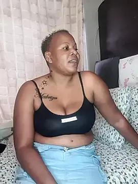 Qeenbrie from StripChat is Freechat