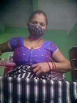 QRESABABY from StripChat is Freechat