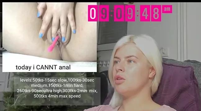 Queenofthenighttt from StripChat