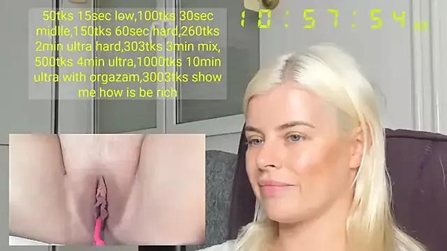 Queenofthenighttt from StripChat
