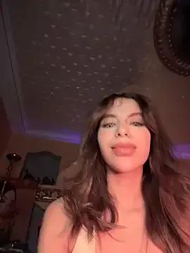 Queentaraf999 from StripChat is Freechat