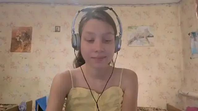 QutieDaSweet from StripChat is Freechat