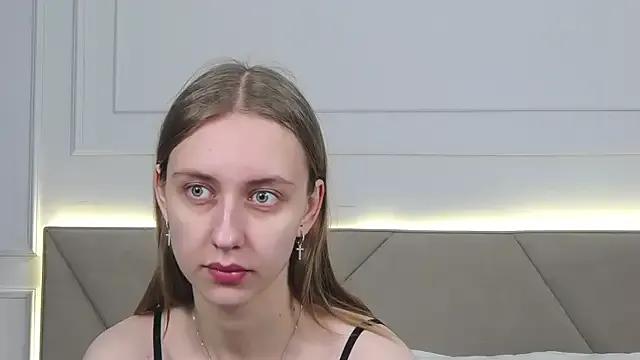 RachaelCute from StripChat is Freechat