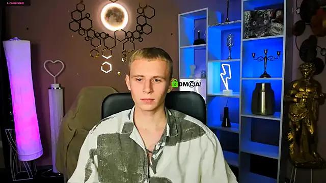 rafael_bien from StripChat is Freechat