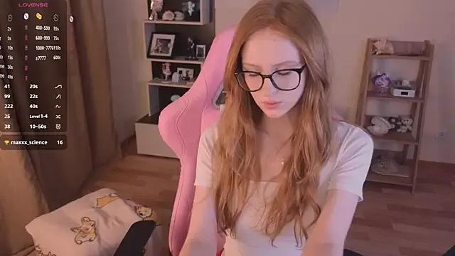 Rara_ruru from StripChat