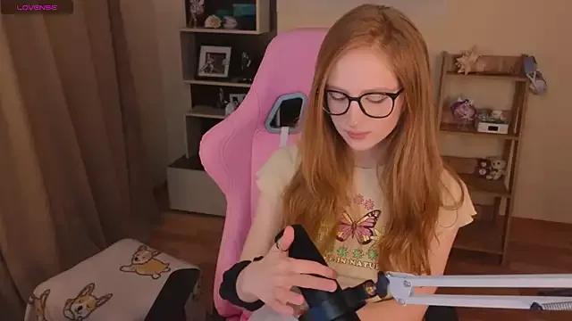 Rara_ruru from StripChat