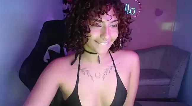 Raven_ch22 from StripChat is Freechat