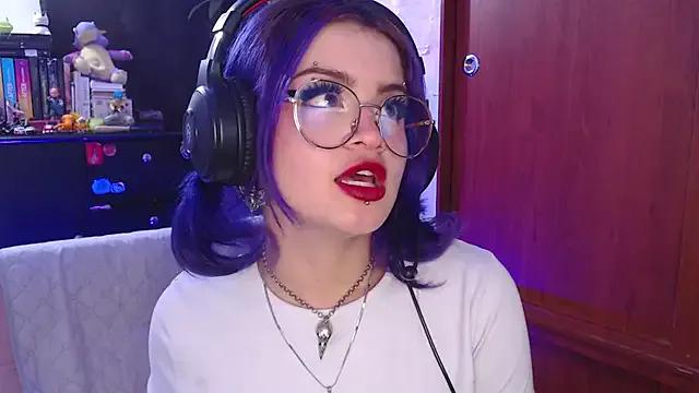 Raventh_ from StripChat is Freechat