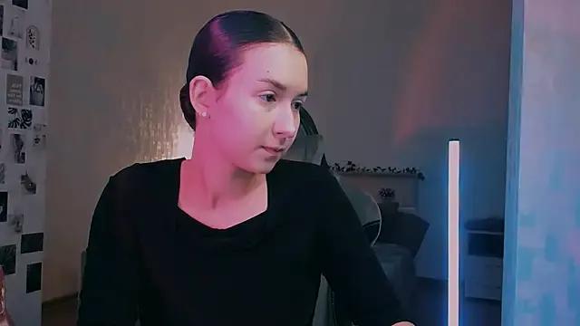 raviolly046 from StripChat is Freechat