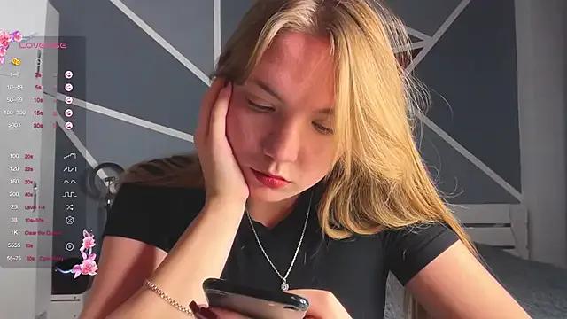 RebeccaEglitis from StripChat is Freechat