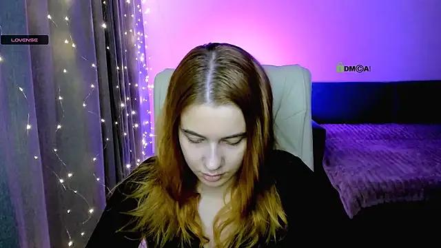 red__dizzy from StripChat is Freechat