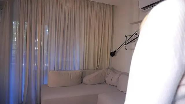 ReganYunk from StripChat is Freechat
