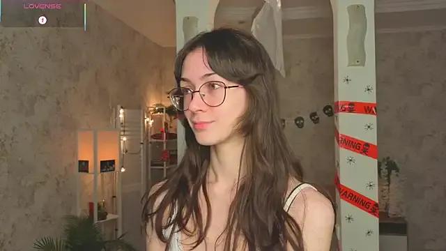 ReneeLippeatt from StripChat is Freechat