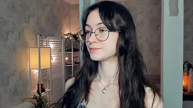 ReneeLippeatt from StripChat is Freechat