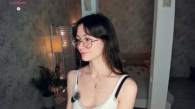 ReneeLippeatt from StripChat is Freechat