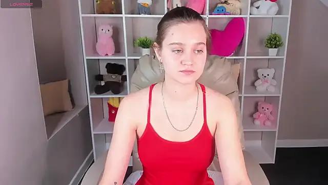 Renesmy_Black from StripChat is Freechat