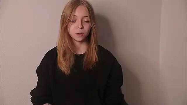 RenettaPujol from StripChat is Freechat