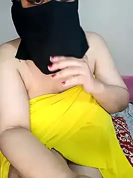 Rihaamm from StripChat is Freechat