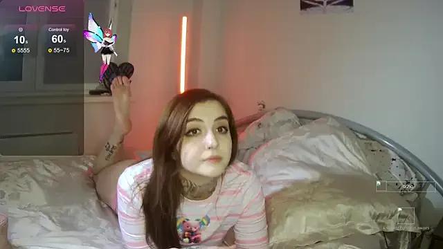 Rin_andersonn from StripChat is Freechat