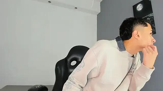 ritchie_alameda from StripChat is Freechat