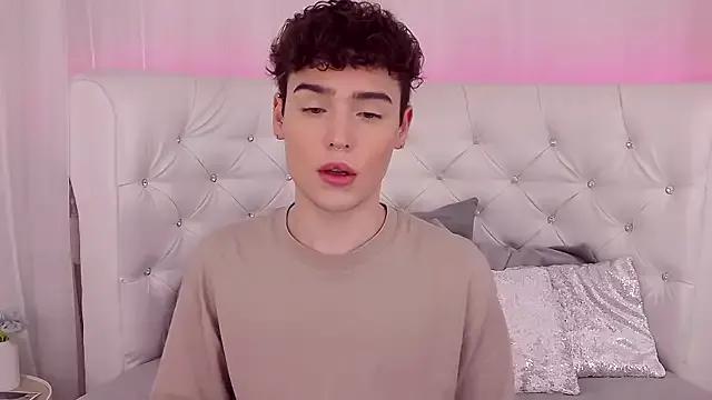 RobbyCharming from StripChat