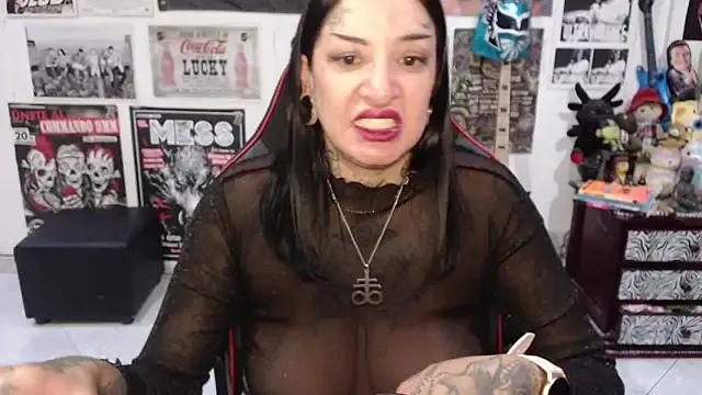 Rollyderolandia666 from StripChat is Freechat