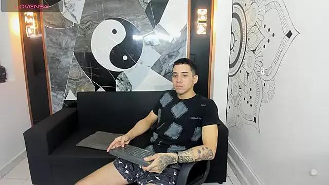 roman_onasis from StripChat is Freechat