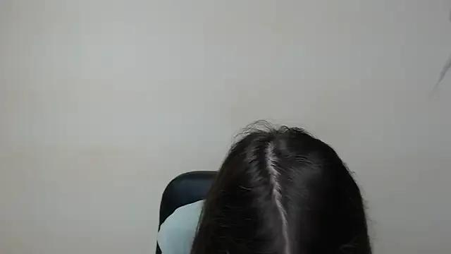RosaRay_ from StripChat is Freechat