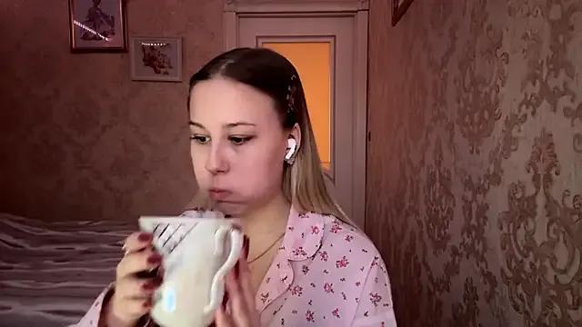 Checkout girls naked models with similar nickname. Cute sexy Free Models.