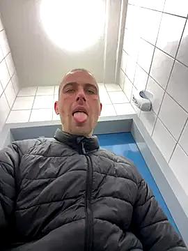 Rotteei1 from StripChat is Freechat