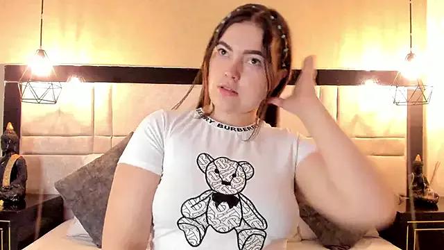 RousseWalker from StripChat is Freechat