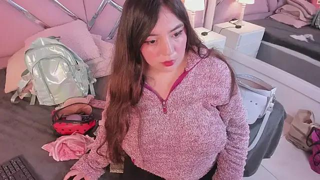 Roxanediaz from StripChat